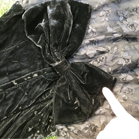 Vintage Black Gothic Velvet and Lace Strapless Dress Goth Halloween - Picture 10 of 12